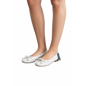 Náutica white Ballet Flats size 6